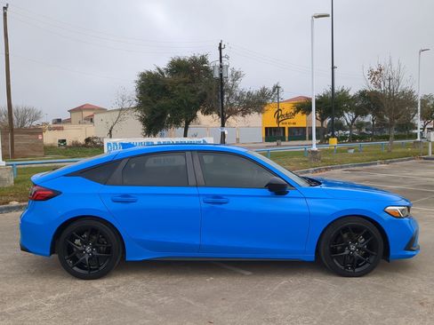 Certified 2023 Honda Civic Sport image 2