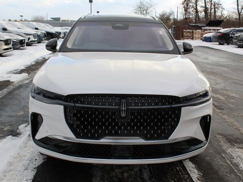 Certified 2024 Lincoln Nautilus Black Label image 10