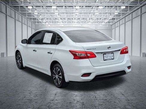Used 2019 Nissan Sentra S FWD image 3