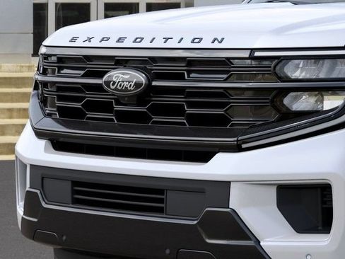 New 2027 Ford Expedition Max Platinum w/ Stealth Performance Package AWD/4WD image 17