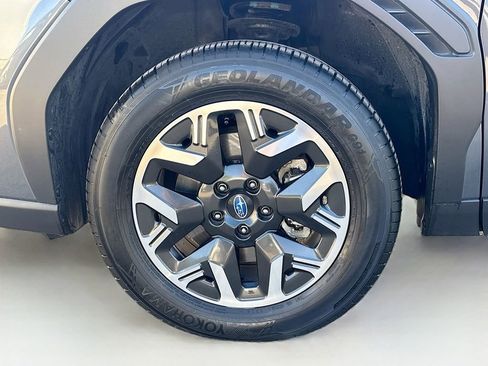 Used 2025 Subaru Forester w/ Convenience Package #1 image 38