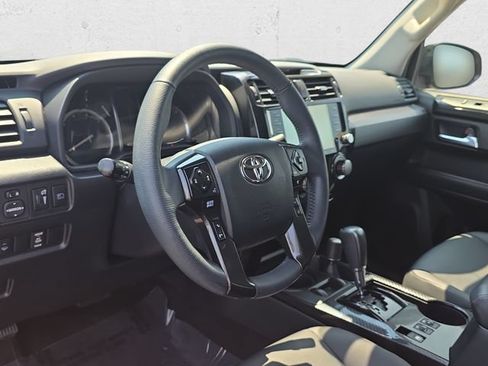 Used 2021 Toyota 4Runner Venture w/ Moonroof Package AWD/4WD image 15