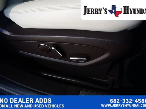 Used 2022 Lincoln Nautilus Black Label w/ Class II Trailer Tow Package AWD/4WD image 27