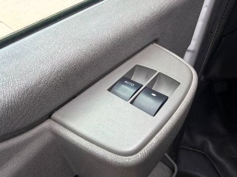 Used 2020 Chevrolet Express 2500 w/ Driver Convenience Package RWD image 20
