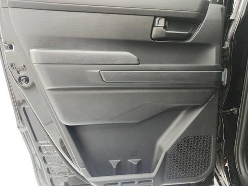 Used 2025 Toyota Tacoma SR RWD image 9