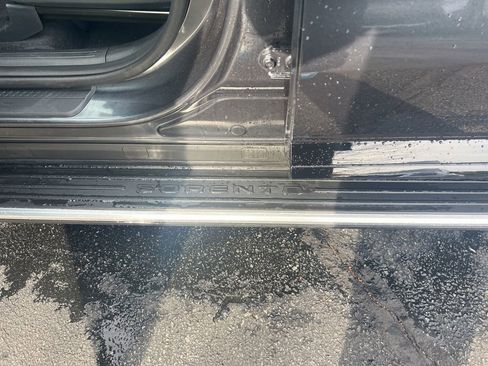 Used 2022 Kia Sorento EX image 28