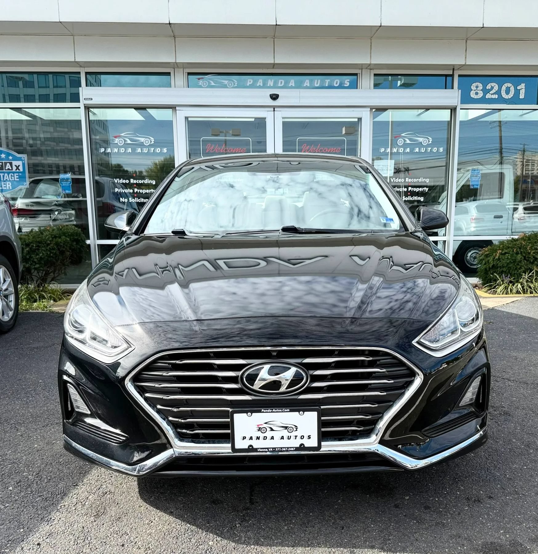 Used 2018 Hyundai Sonata SE FWD image 2