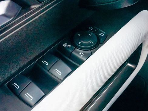 Used 2025 GMC Hummer EV 2X w/ LPO, Cargo Utility Package image 27