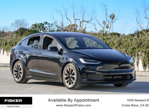 Used 2022 Tesla Model X image 4
