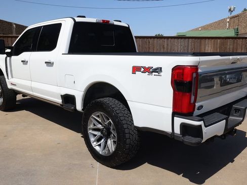 Used 2024 Ford F250 Limited w/ FX4 Off-Road Package AWD/4WD image 7