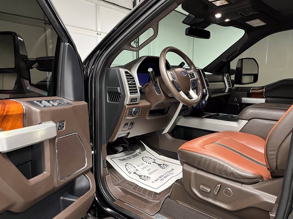 Used 2020 Ford F250 King Ranch w/ King Ranch Ultimate Package AWD/4WD image 17