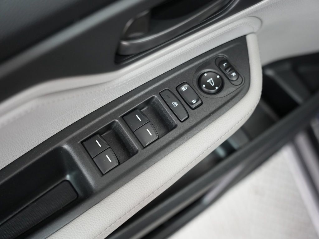 Used 2018 Honda Odyssey EX-L image 36