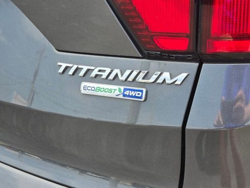 Used 2019 Ford Escape Titanium AWD/4WD image 20