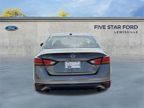 Used 2019 Nissan Altima 2.5 SR w/ SR Premium Package FWD image 5