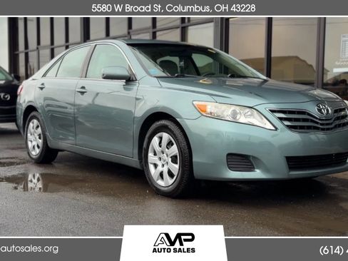 Used 2010 Toyota Camry FWD image 1
