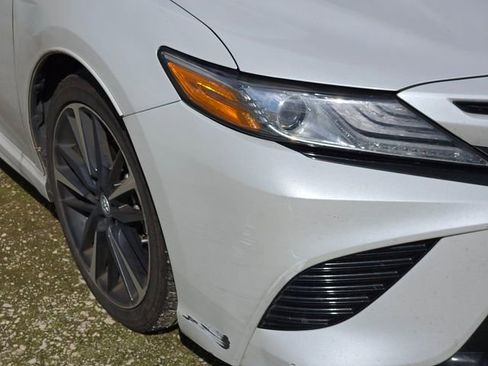 Used 2019 Toyota Camry XSE image 4
