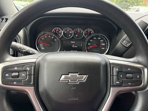 Used 2021 Chevrolet Silverado 1500 Custom Trail Boss w/ Safety Confidence Package AWD/4WD image 11