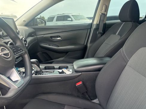 Used 2024 Nissan Sentra SV image 18