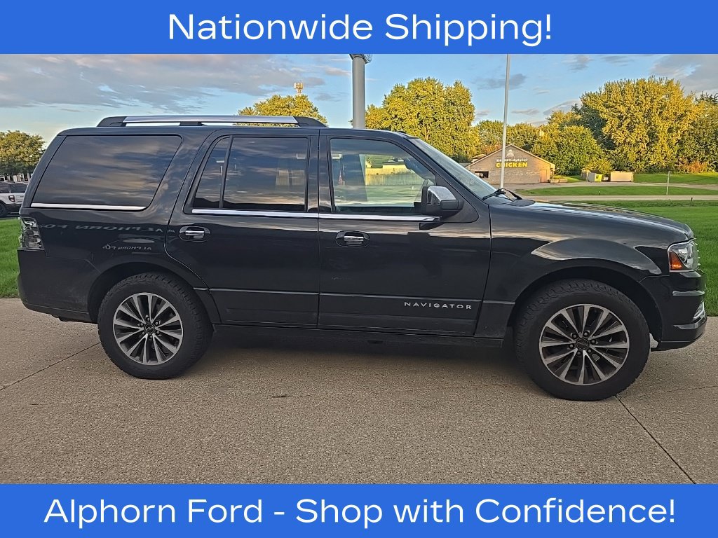 Used 2015 Lincoln Navigator 4WD image 7