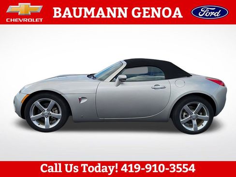 Used 2006 Pontiac Solstice Convertible w/ Premium Package RWD image 12