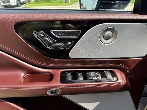 Certified 2023 Lincoln Aviator Black Label w/ Class IV Trailer Tow Package AWD/4WD image 24