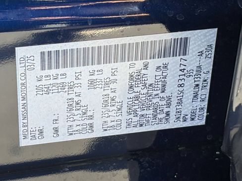 Used 2025 Nissan Rogue SV FWD image 31