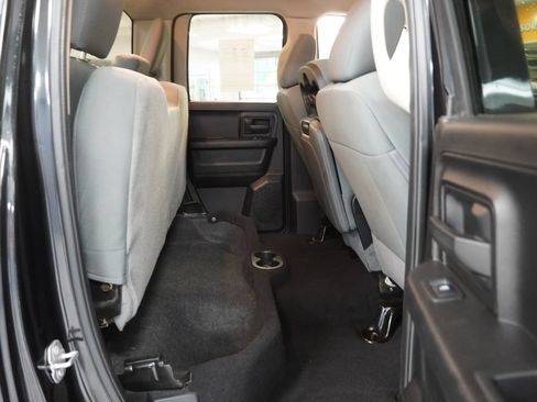 Used 2018 RAM 1500 Express w/ Express Value Package AWD/4WD image 29