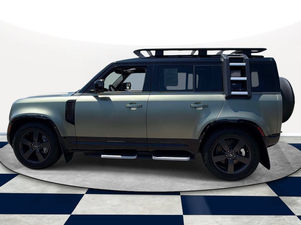 Used 2023 Land Rover Defender 110 X-Dynamic SE AWD/4WD image 3