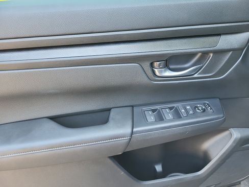 Certified 2025 Honda CR-V EX image 24