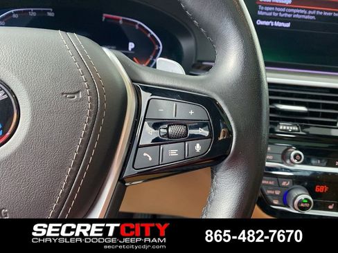 Used 2022 BMW 530i xDrive w/ Convenience Package AWD/4WD image 16