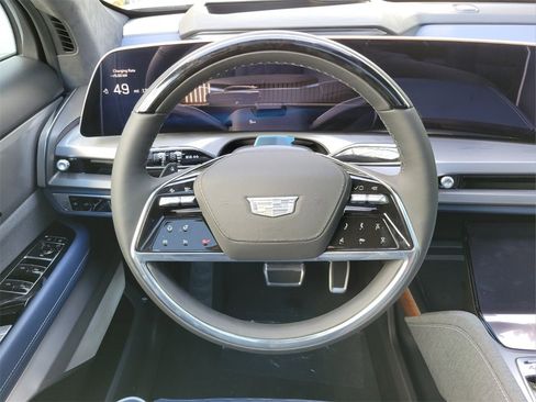 New 2026 Cadillac Vistiq Premium Luxury w/ LPO, Floor Liner Package image 14