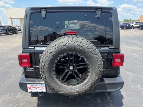 Used 2018 Jeep Wrangler Unlimited Sport S AWD/4WD image 16