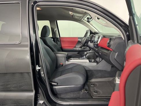 Certified 2023 Toyota Tacoma SR5 image 29