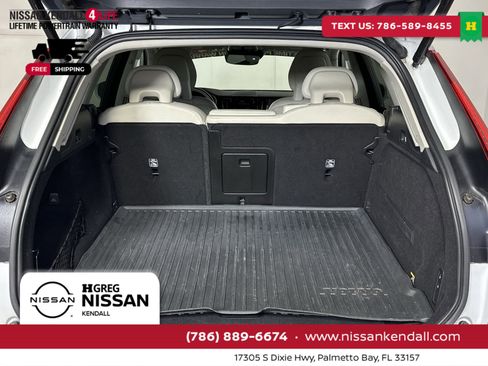 Used 2018 Volvo XC60 T5 Momentum w/ Convenience Package image 29