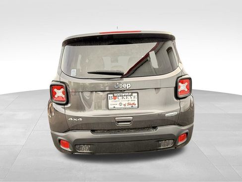 Used 2020 Jeep Renegade Latitude AWD/4WD image 4