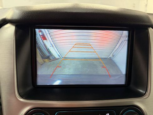 Used 2017 GMC Yukon XL SLT AWD/4WD image 26
