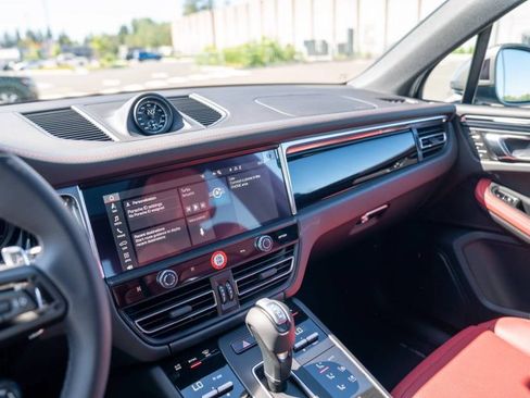 New 2026 Porsche Macan Turbo AWD/4WD image 16