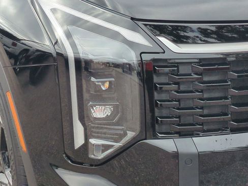 New 2026 Kia Sportage EX w/ EX Panorama Roof Package FWD image 10