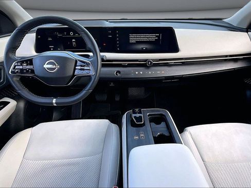 Used 2024 Nissan Ariya AWD image 8