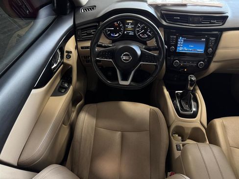 Used 2017 Nissan Rogue SL AWD/4WD image 5