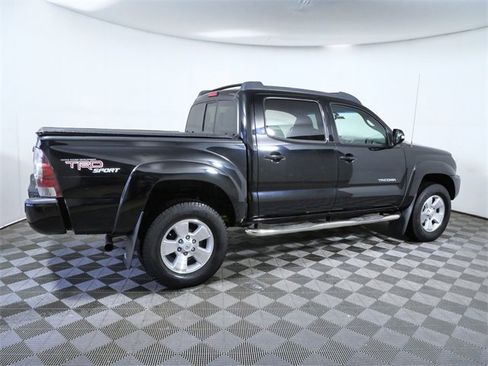 Used 2013 Toyota Tacoma 4x4 Double Cab image 8