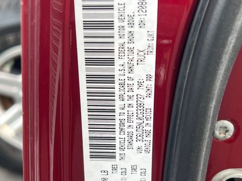 Used 2012 RAM 2500 Laramie w/ Cold Weather Group image 22