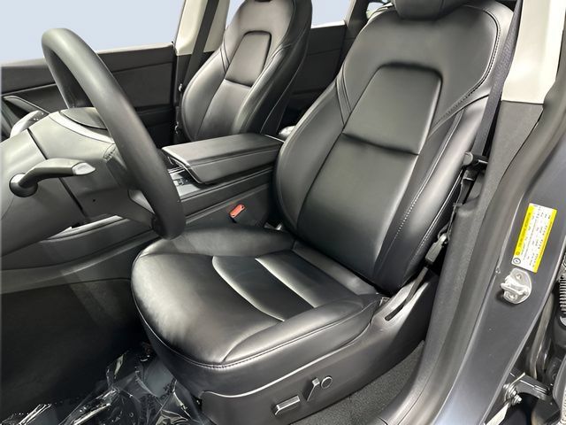 Used 2021 Tesla Model Y Long Range AWD/4WD image 22