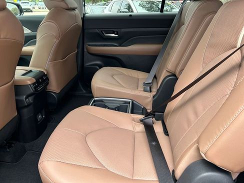 New 2026 Toyota Grand Highlander AWD image 17