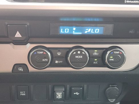 Used 2023 Toyota Tacoma SR5 RWD image 22