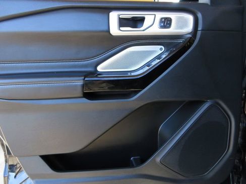 Certified 2022 Ford Explorer ST w/ Equipment Group 401A image 9