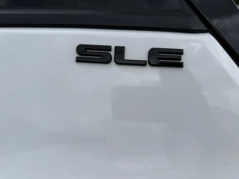 Used 2020 GMC Terrain SLE w/ Elevation Edition FWD image 7