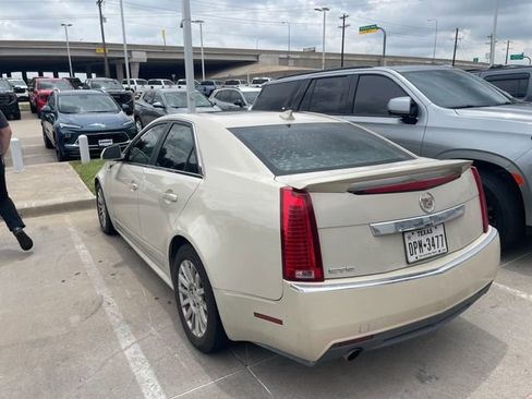 Used 2011 Cadillac CTS Luxury RWD image 12