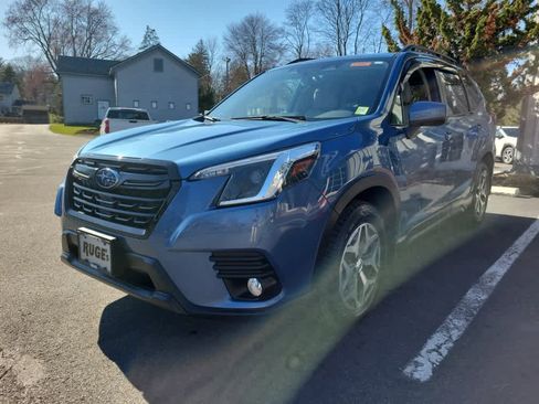 Certified 2023 Subaru Forester Premium image 8