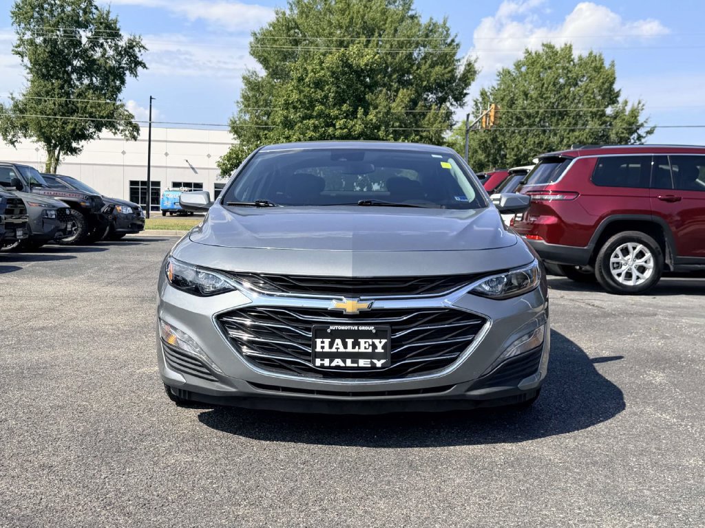 Used 2025 Chevrolet Malibu LT FWD image 6